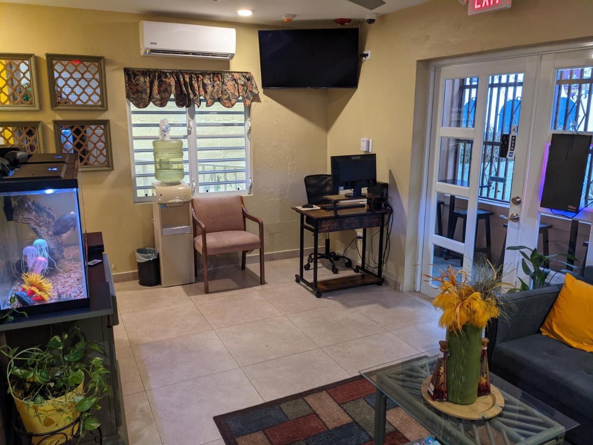 Midtown Guest House Charlotte Amalie Eksteriør bilde