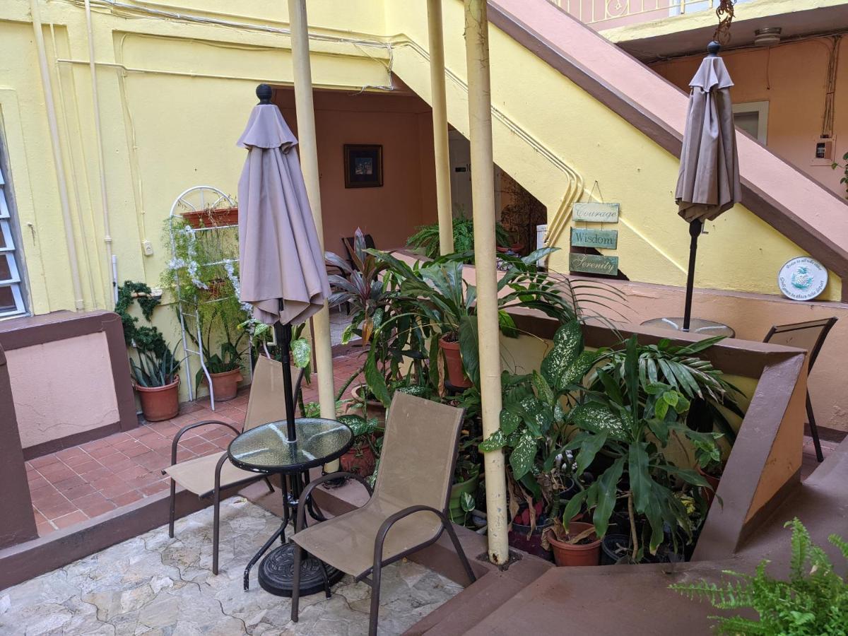 Midtown Guest House Charlotte Amalie Eksteriør bilde